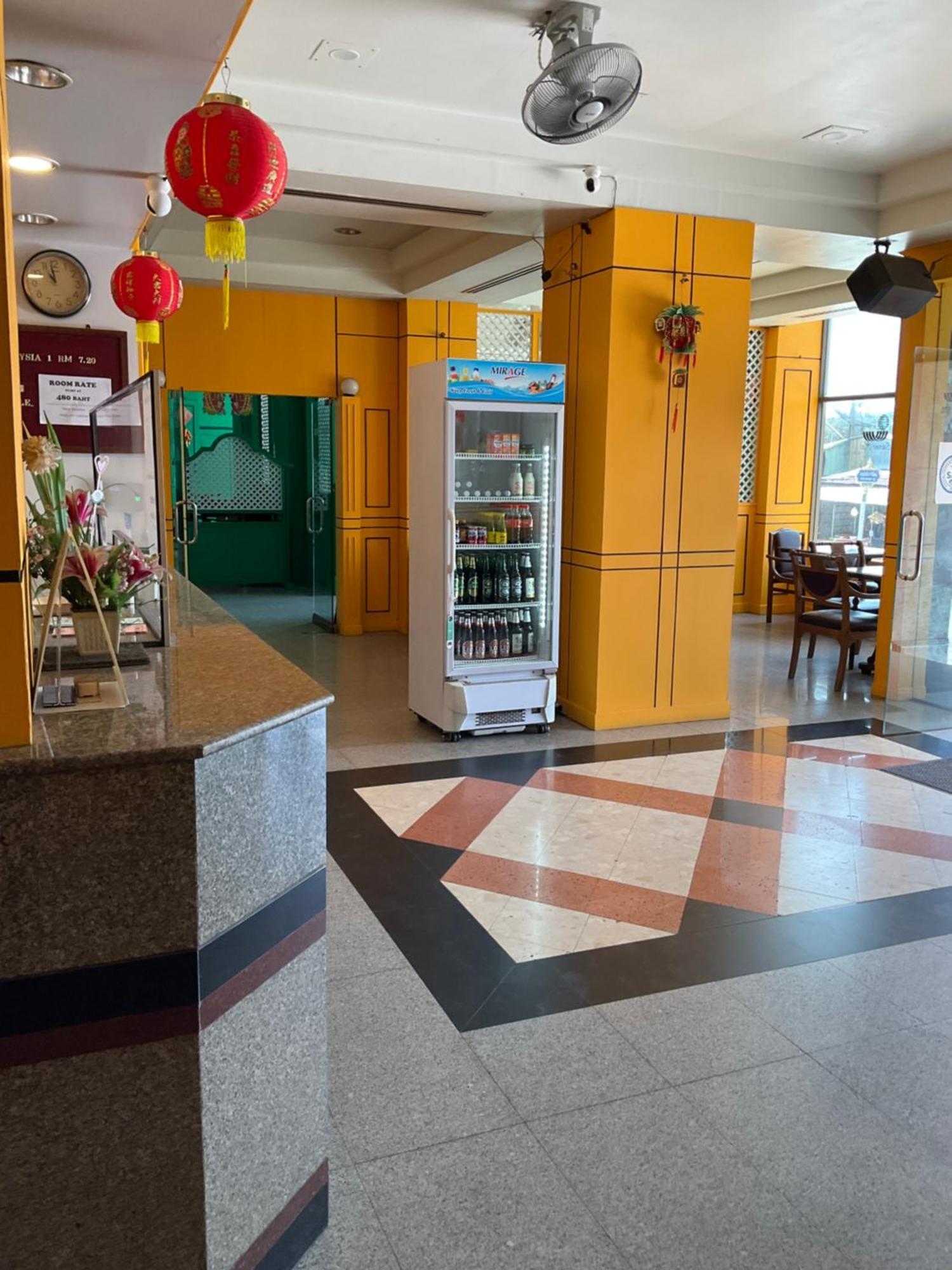 Intertower Hotel Sungai Kolok Exterior photo